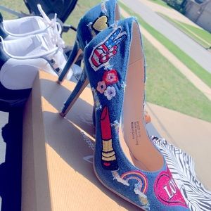 Jean stylish heels worn only once!